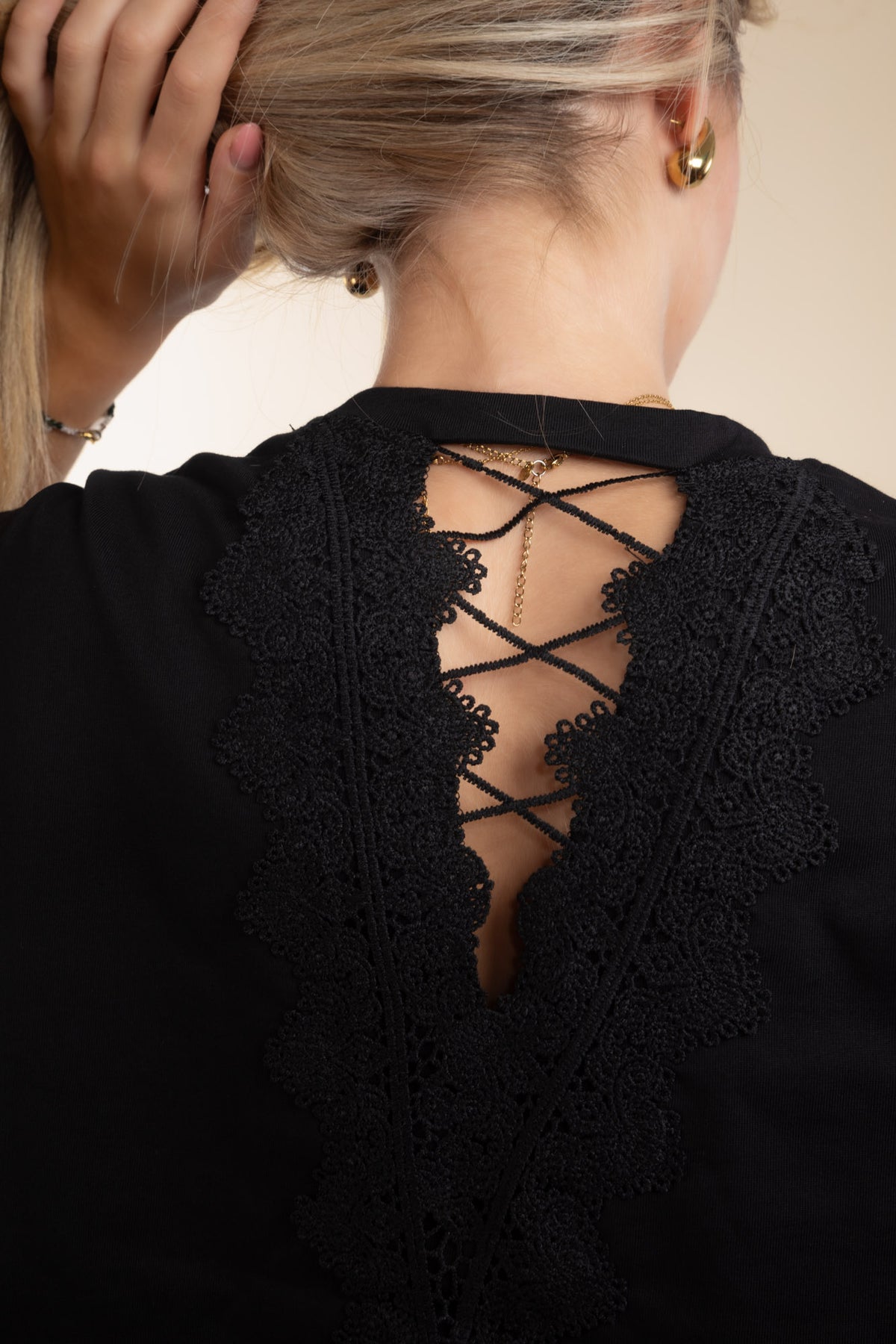 T.shirt noir Romane